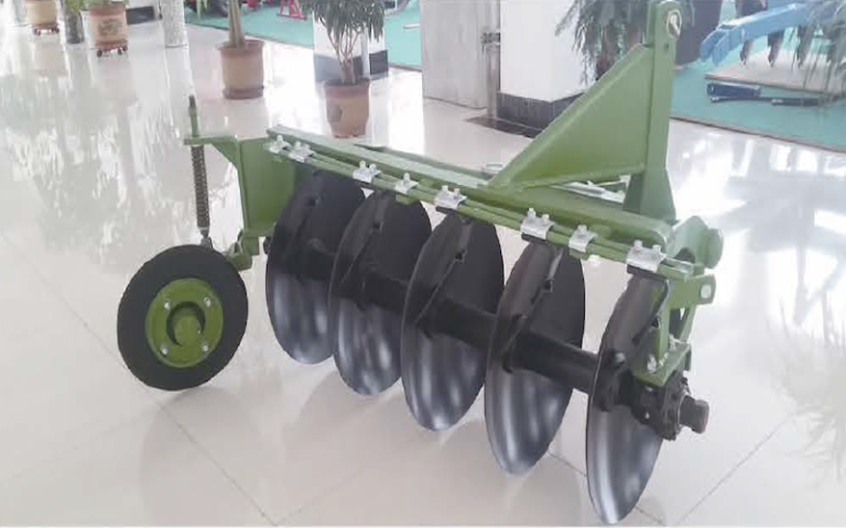 Poly disc plough